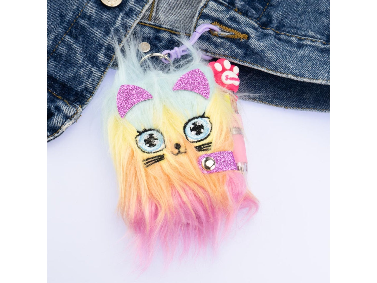 Girabrilla keychains mini notebook