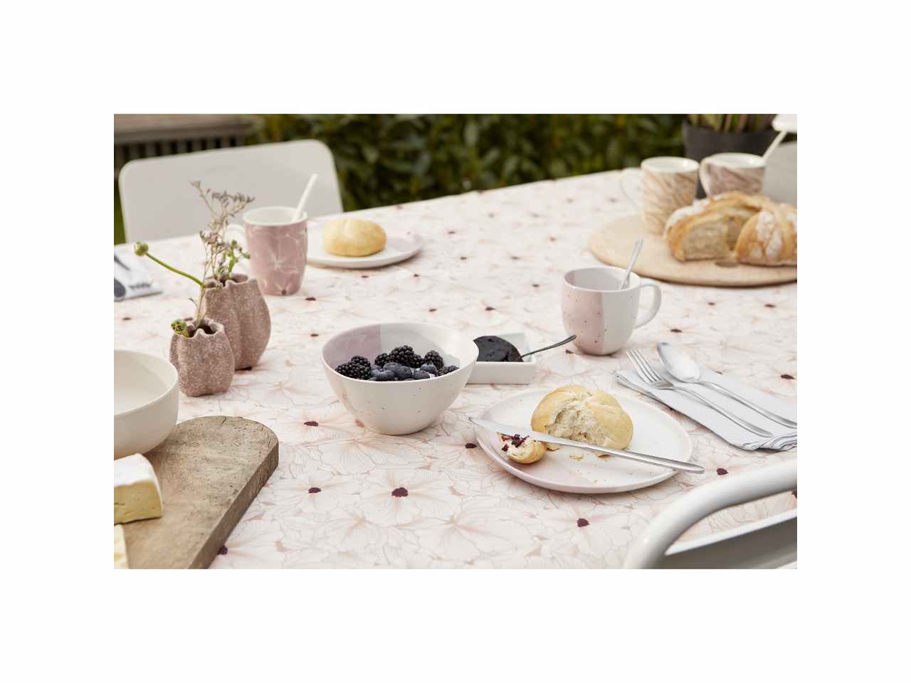 Tazza in gress tonda smalto lucido con smalto opaco bicolore con macchioline lavabile in lavastoviglie per alimenti adatto al microonde volume 0.32 litri 9xh.8.80cm