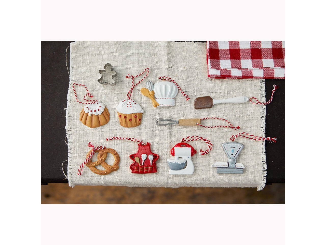 Appendino soggetti pasticceria 6,2cm assortiti