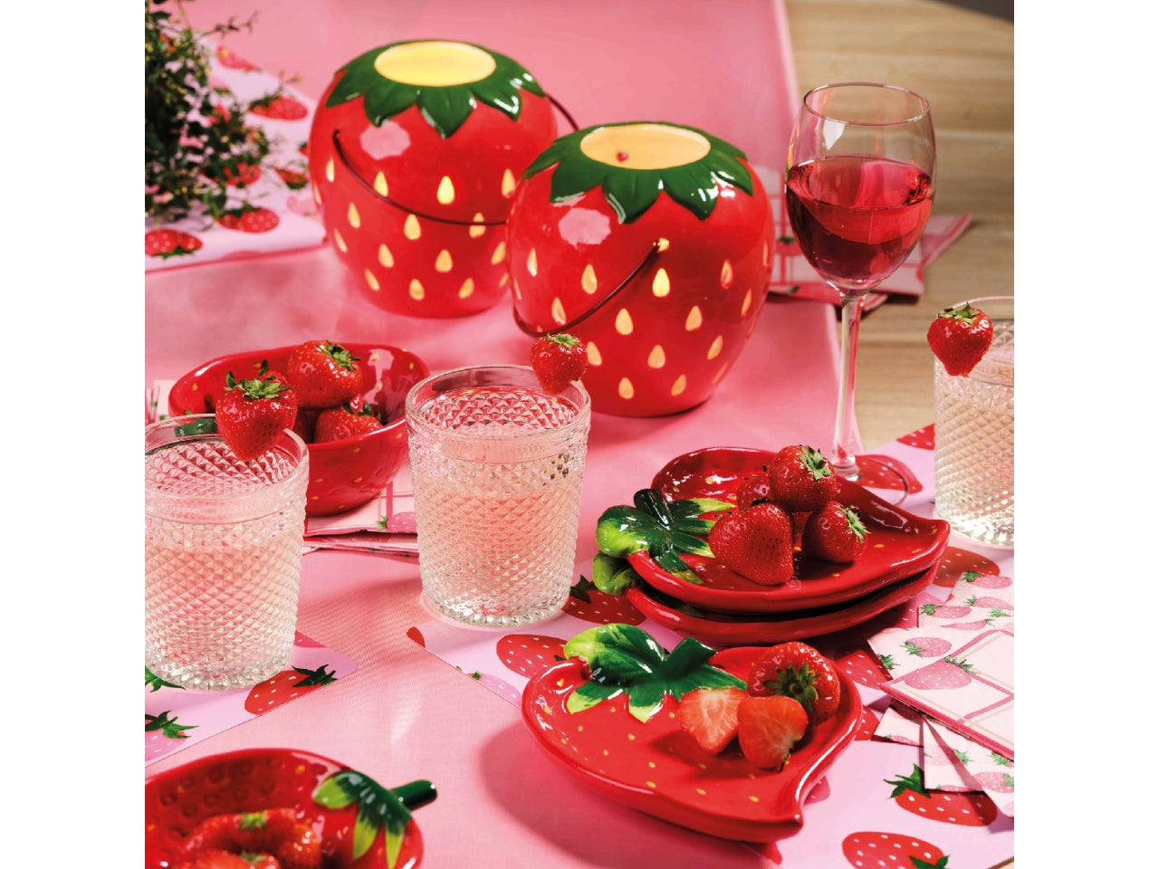 Coppa fragola in dolomite misure 15,5x12cm x altezza 5cm