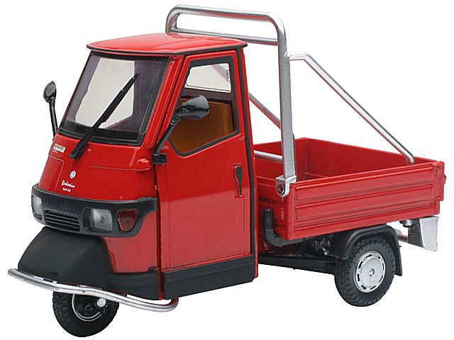 Piaggio ape cross 50 in scala 1:18 in 4 assortimenti