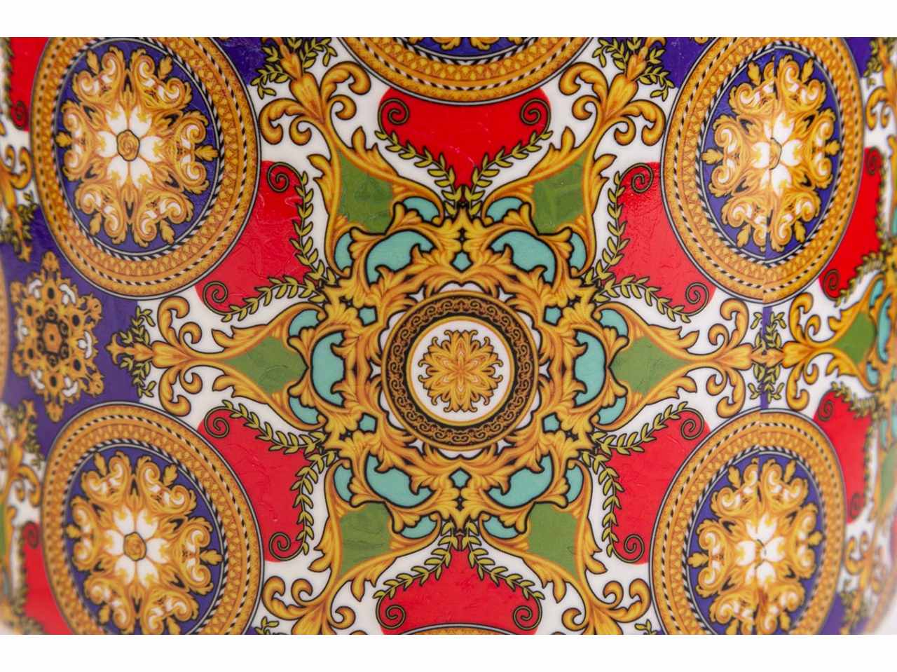 Scatola in porcellana royal carousel 15,5x15,5xh.13cm