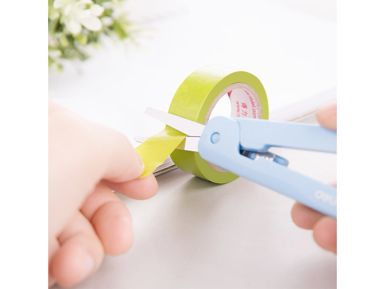 Forbici mini portatili lama retrattile