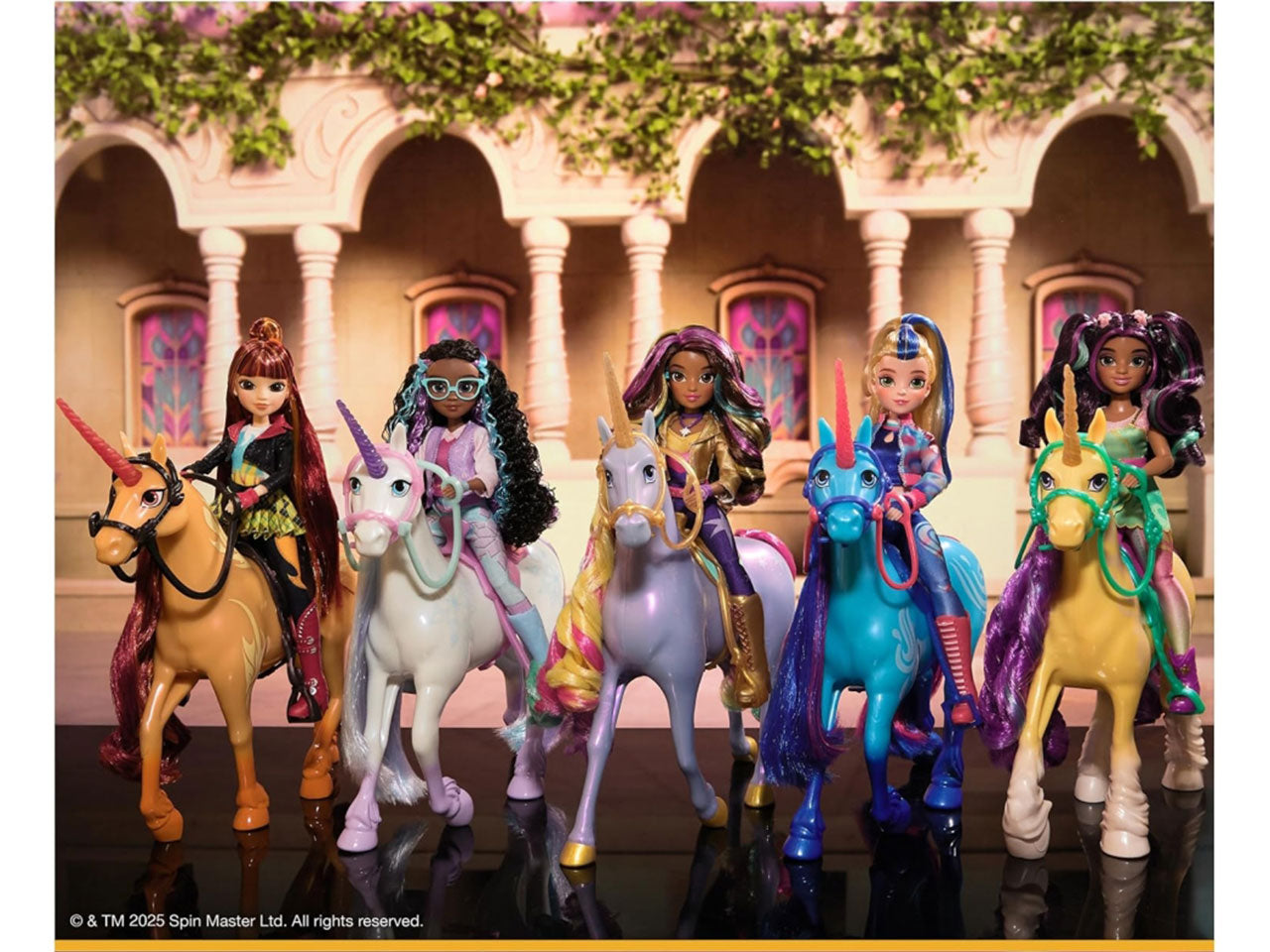 Unicorn academy fashion doll unicorn cinder | Spin Master