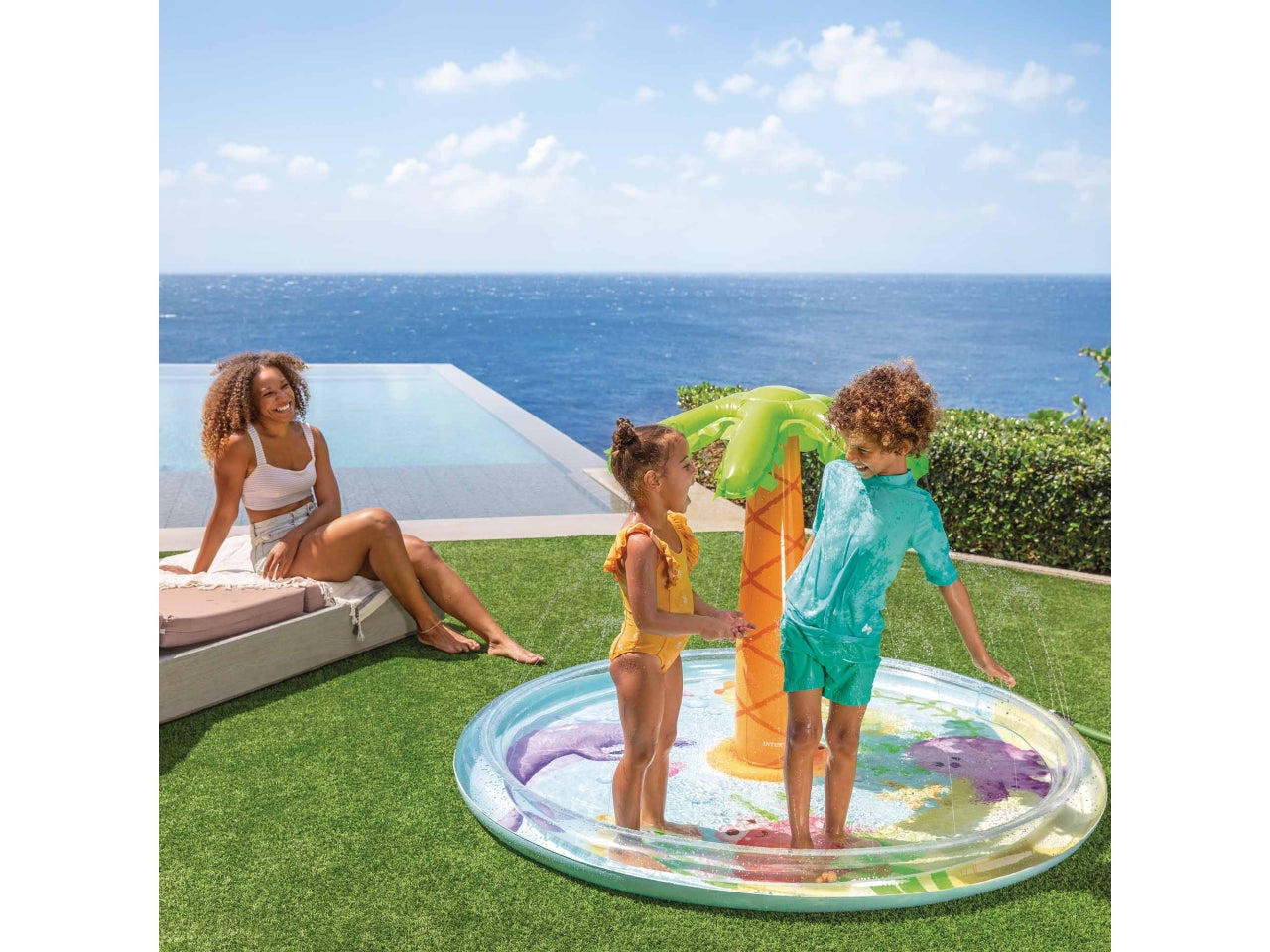 Piscina palma con spruzzo 173x104cm