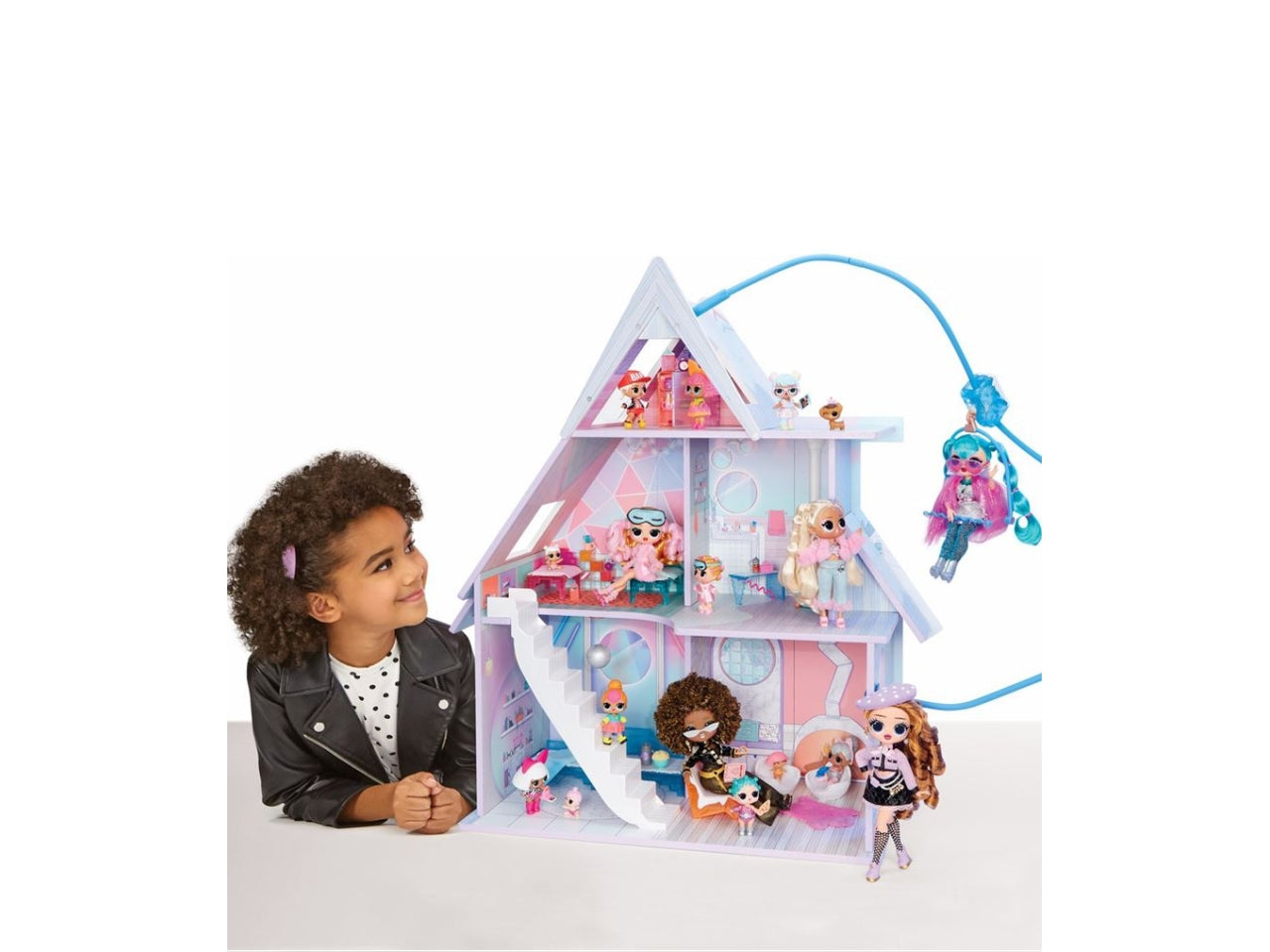 Lol surprise winter cottage, casa di montagna con skilift