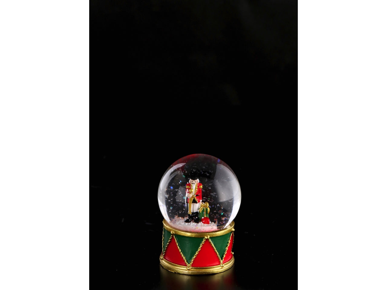 Palla di neve con schiaccianoci e led 7xh.9cm