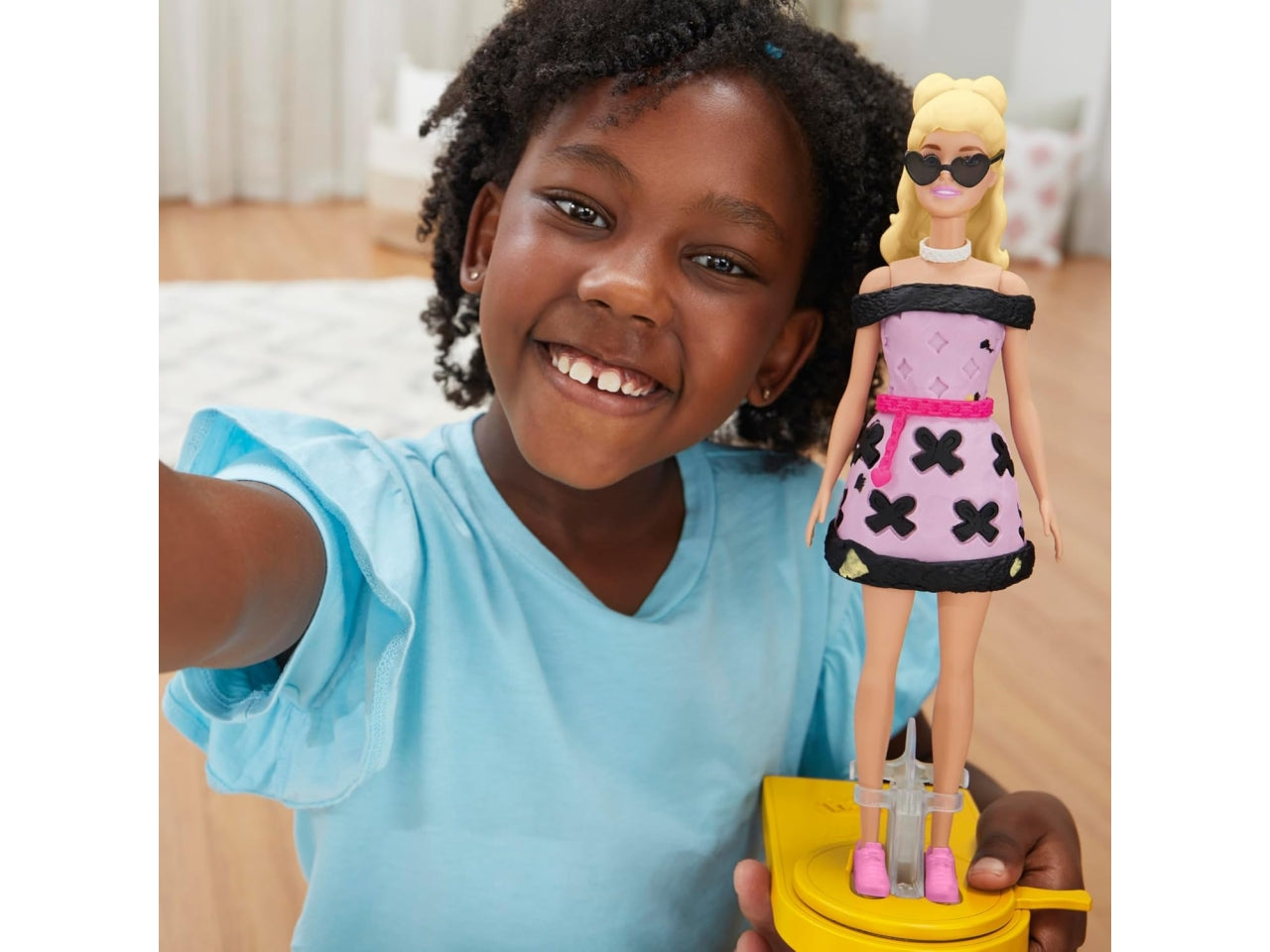 Play-doh barbie designer fashion show