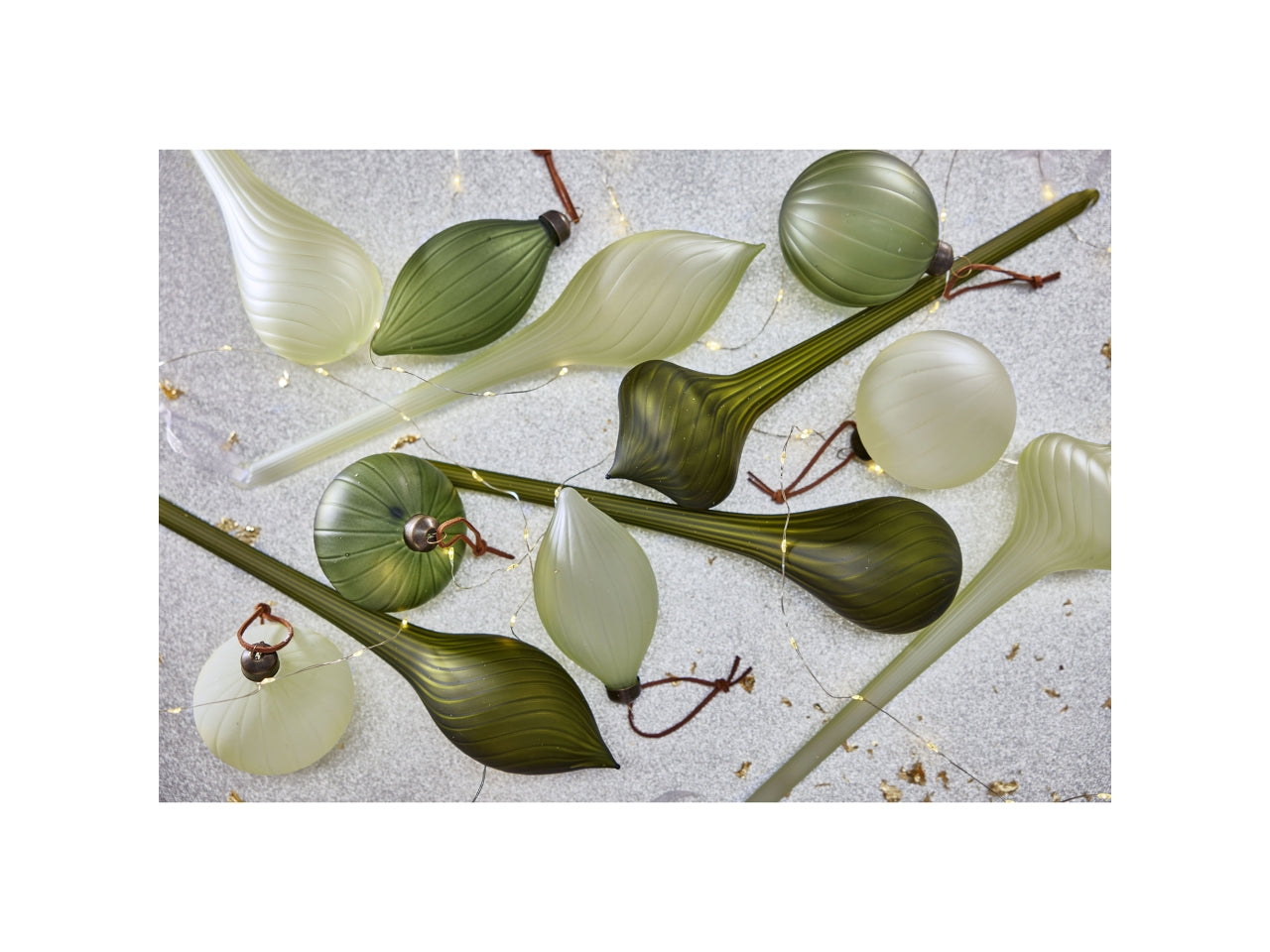 Appendino goggia a spirale in vetro 31cm assortiti