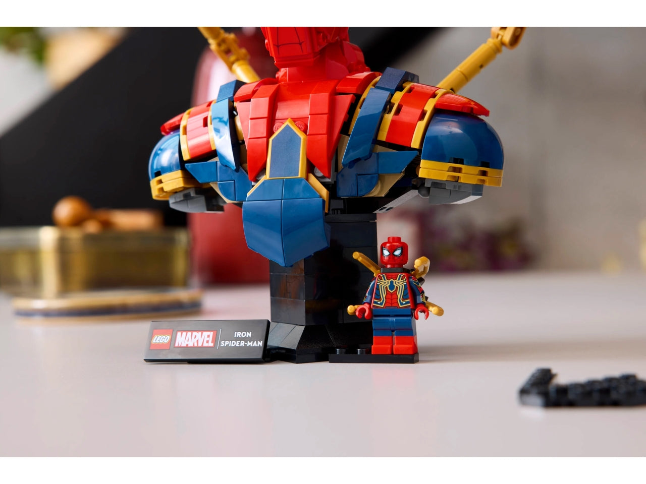 LEGO Busto di Iron Spider-Man