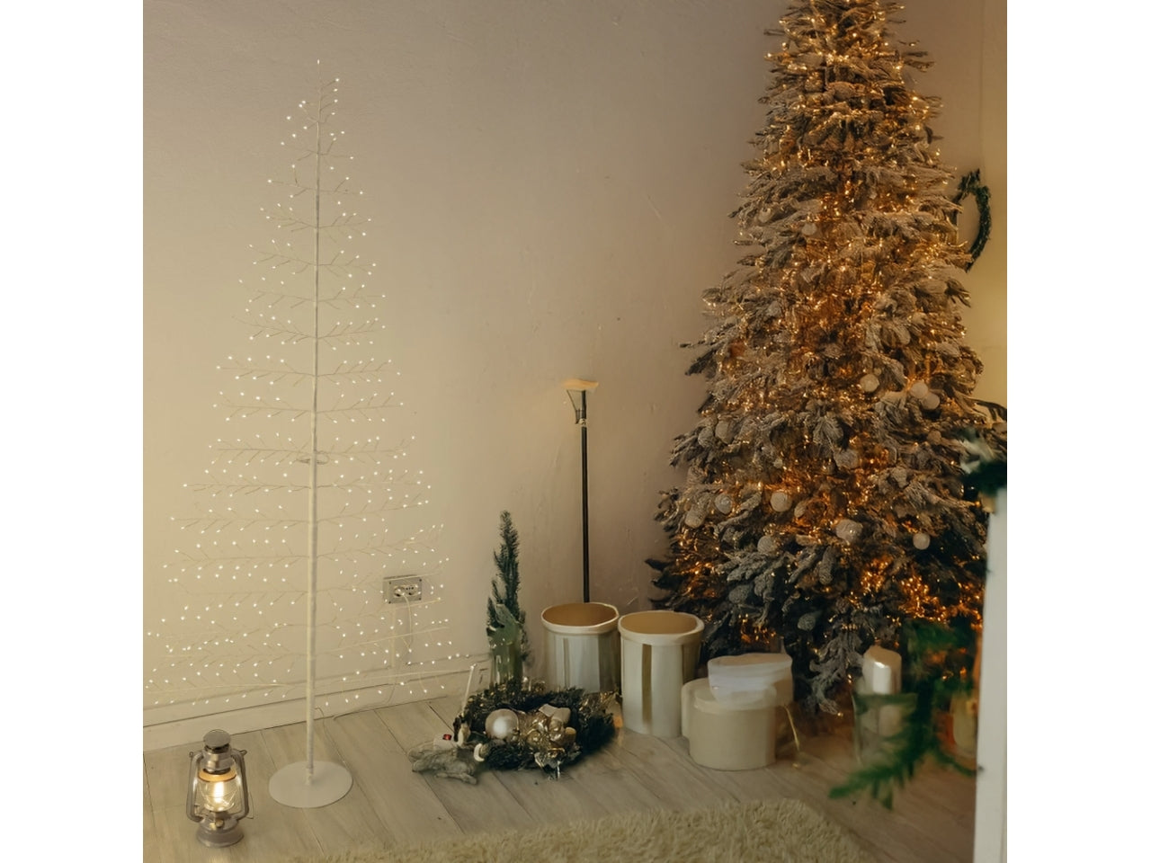 Albero tiglio conico 2D 210cm ramo bianco diametro 105cm con 348microled bianco caldo e giochi di luce automatico flashled diamond per uso interno/esterno IP44