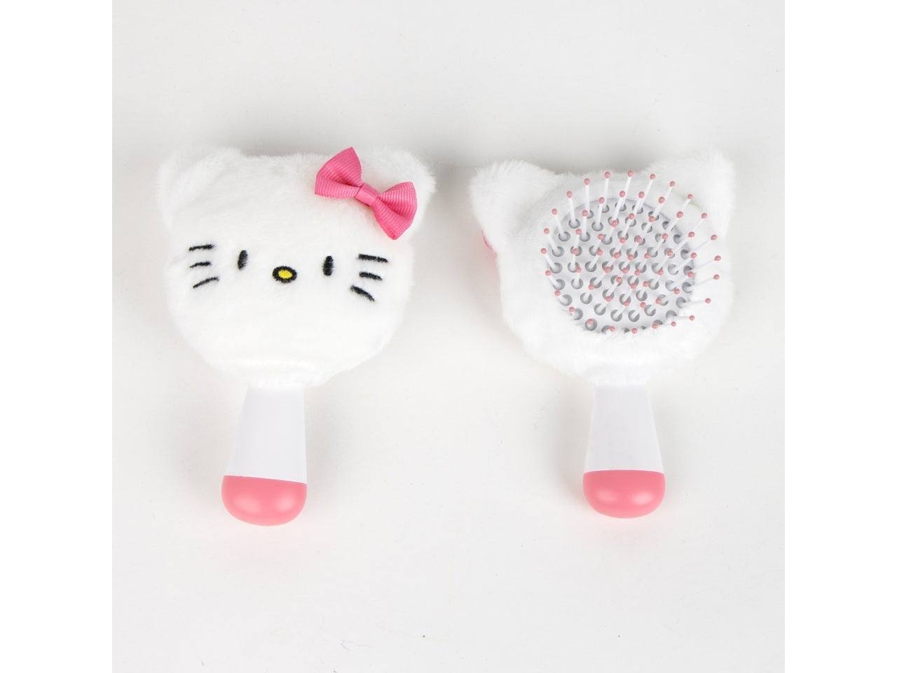 Hello kitty spazzole winter