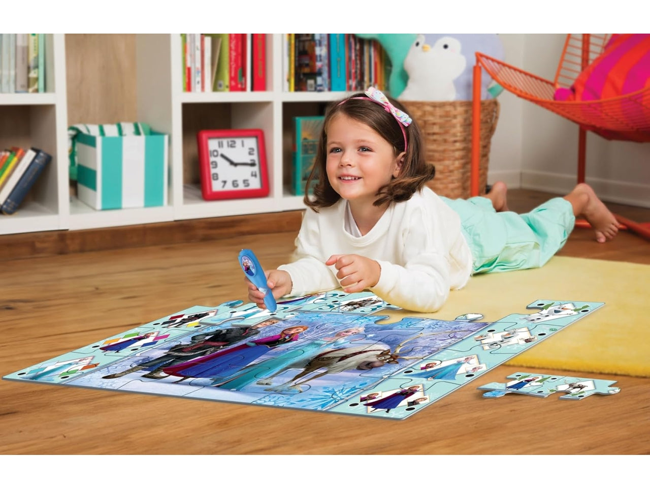 Clementoni interactive puzzle Frozen