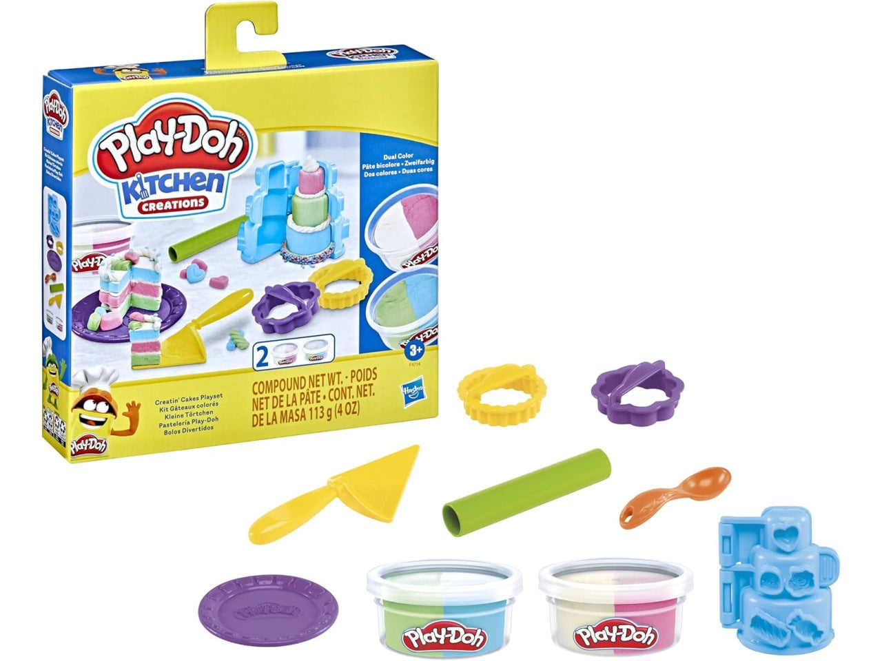Play Doh creatin cakes