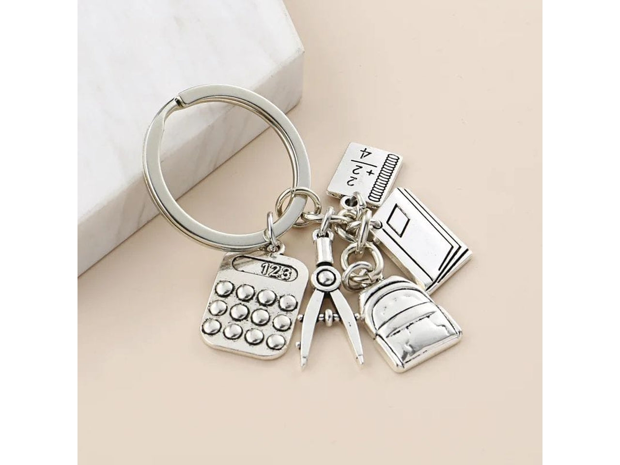 Portachiavi laurea facolta' scientifiche in metallo