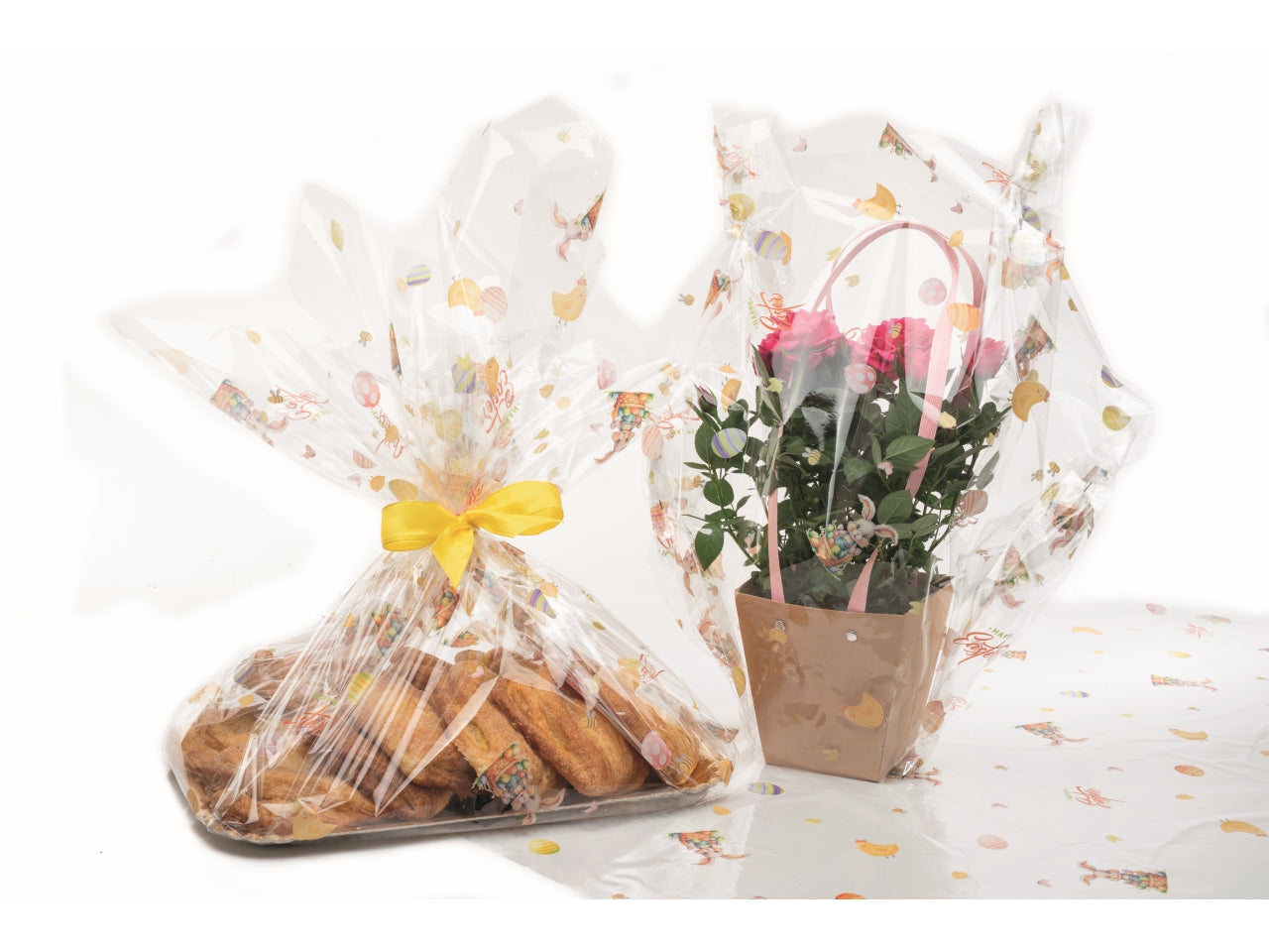 Fogli trasparenti con stampa rabbit & eggs 100x130cm in confezione da 50 pezzi