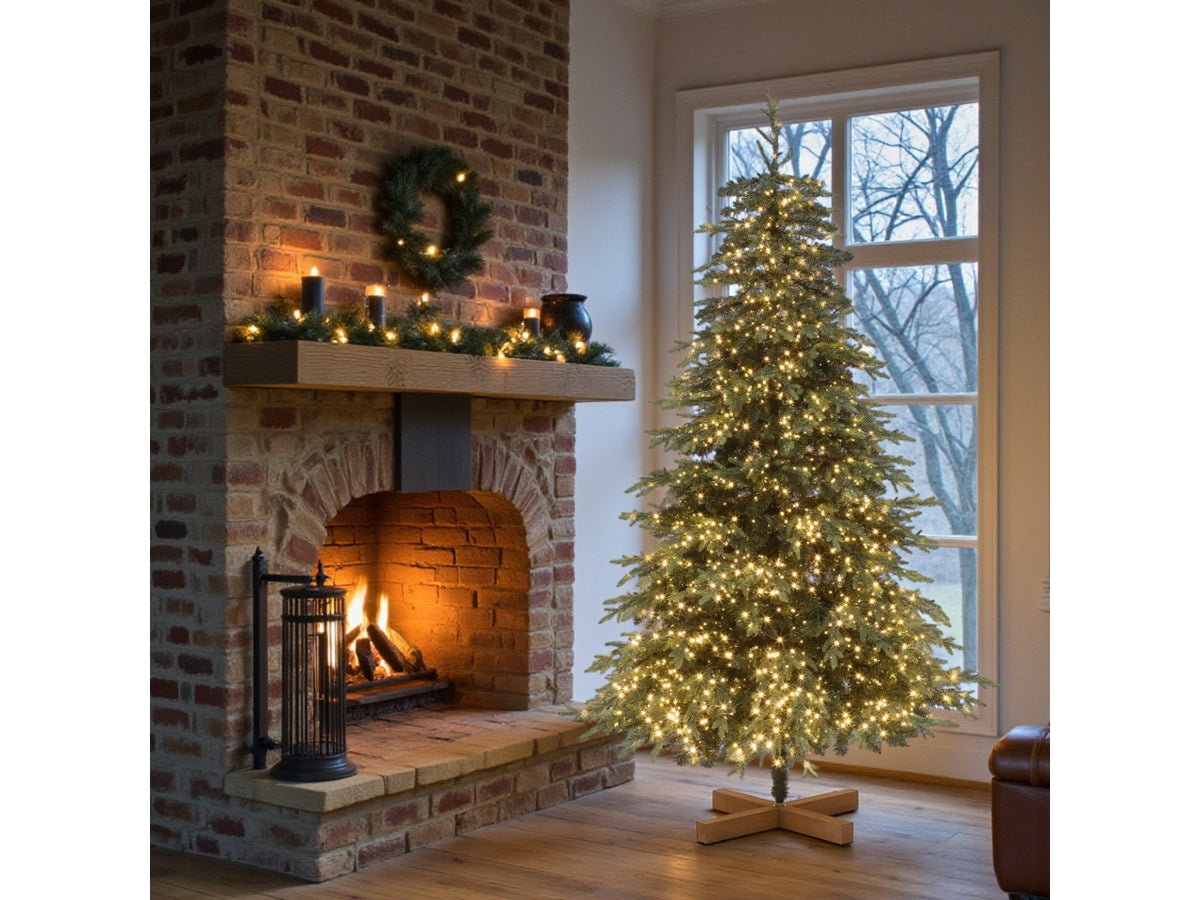 Albero di natale pino deluxe Prelit 225cm con 3850 miniled bianco caldo, 3270 punte in PE+PVC diametro 140cm apertura ad ombrello