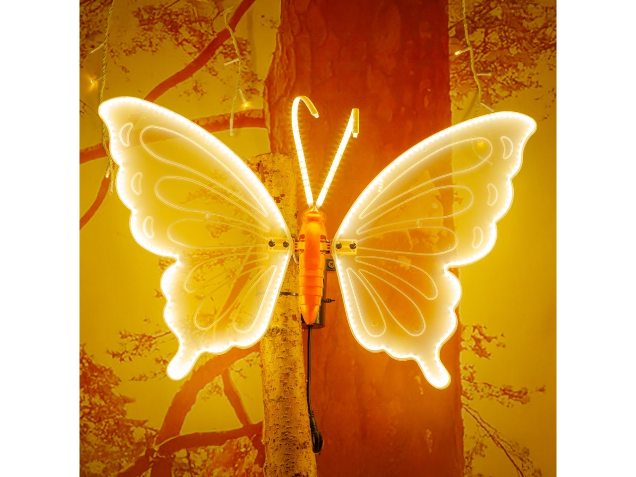 Farfalla luminosa 60cm con movimento e 312 led bianco caldo luce fissa per uso interno/esterno