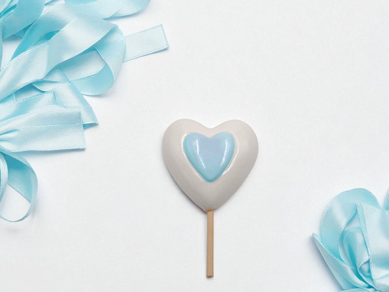 Cuore in ceramica celeste 12cm