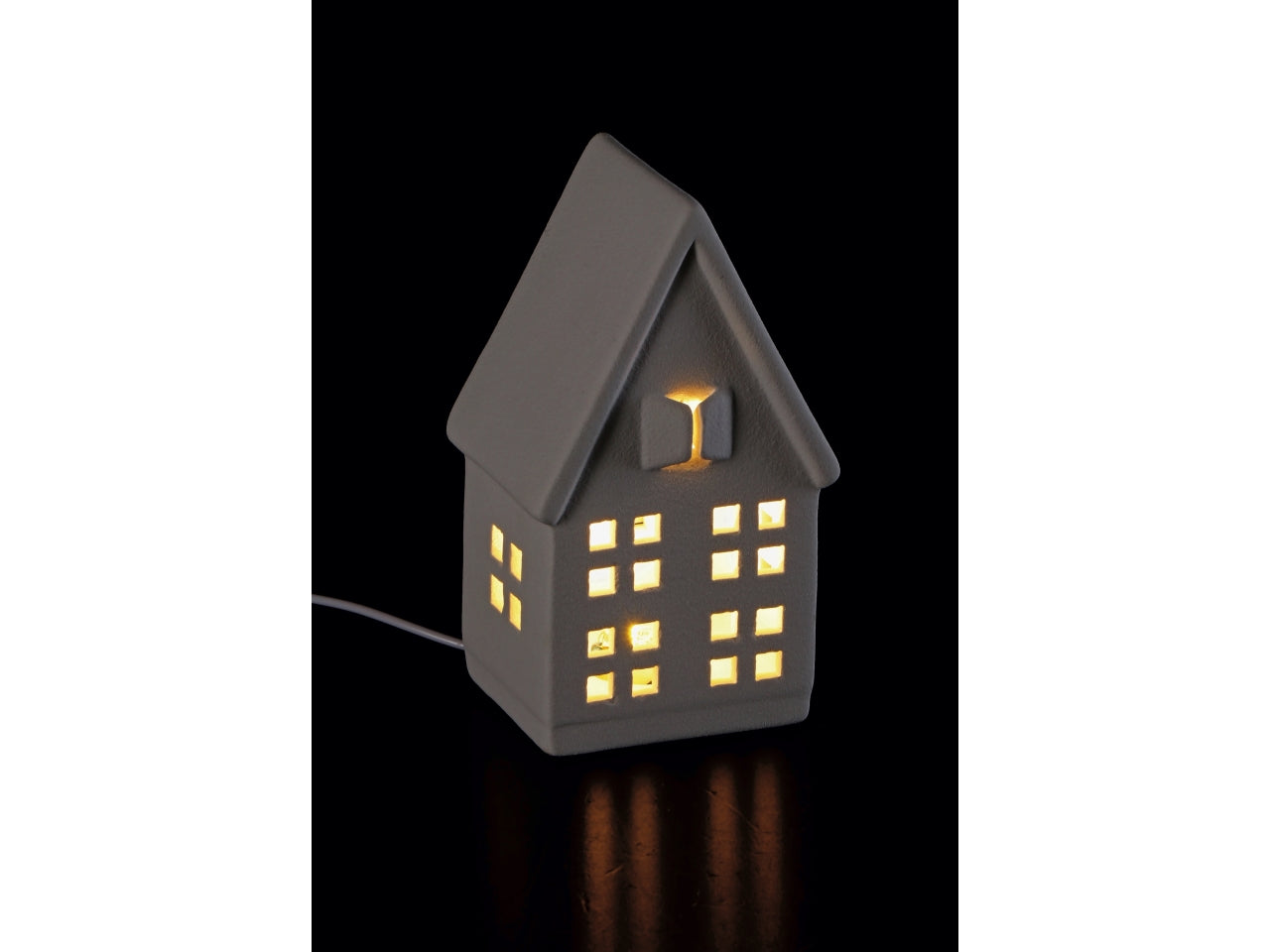 Casetta in ceramica con led bianca 9x8xh.17cm, 3 assortimenti