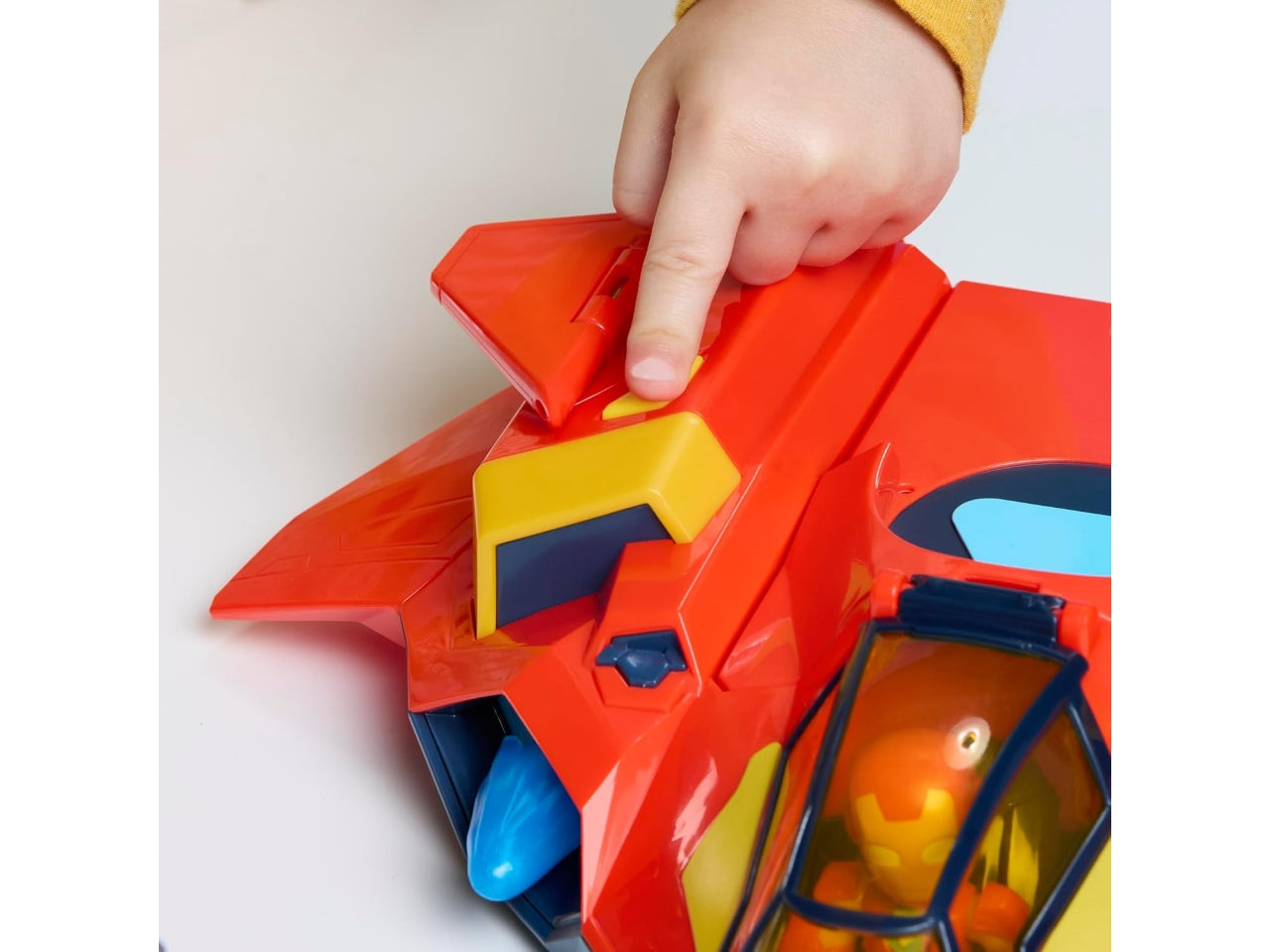 Ironman giantsized armor jet