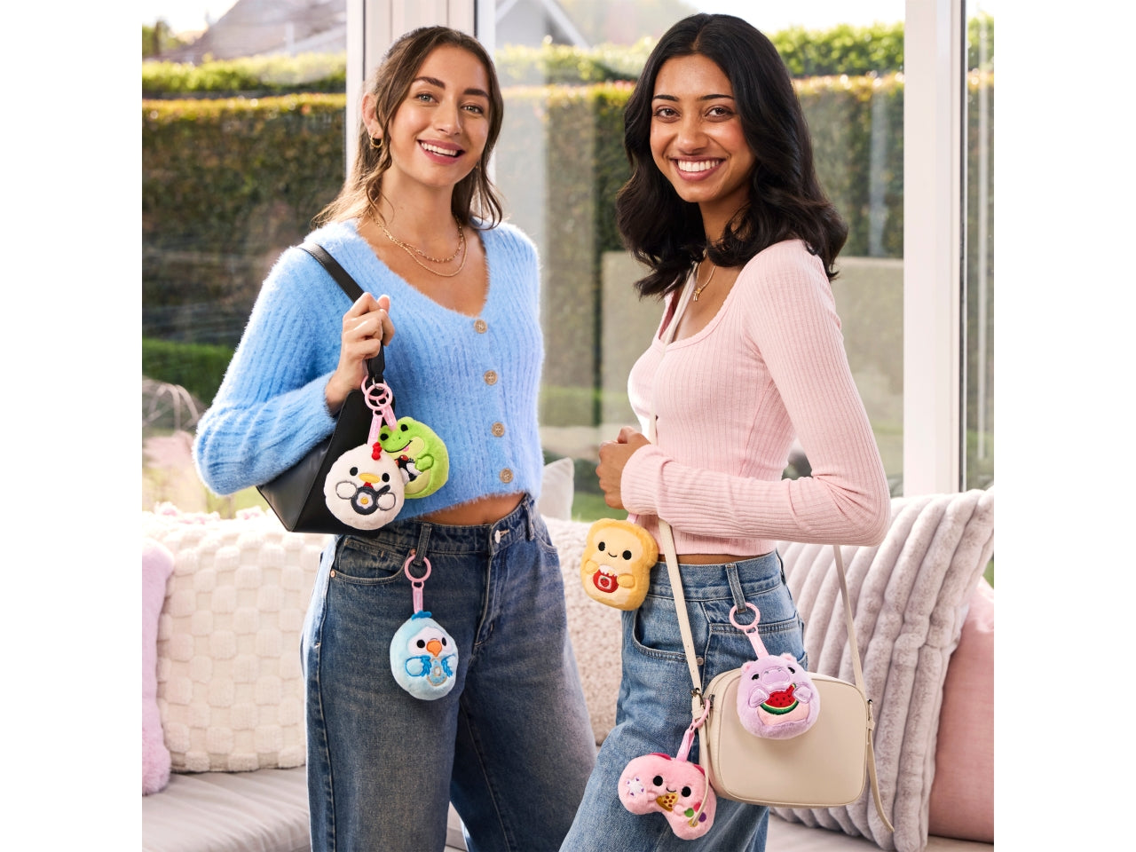 Snackles keychains s1