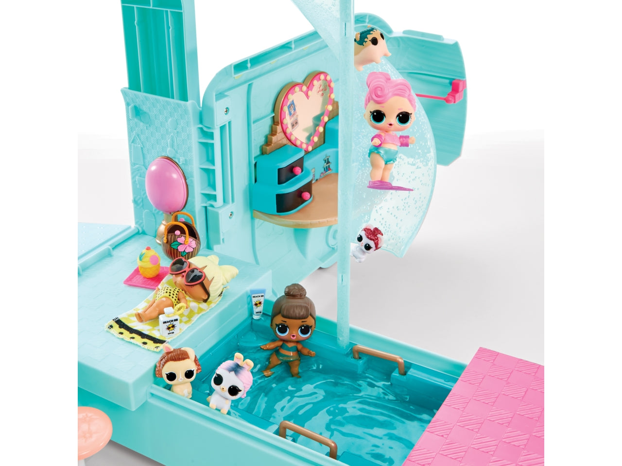 L.o.l. surprise glam n' go camper