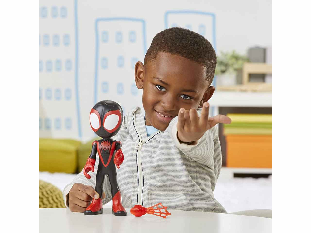 Spidey and his amazing friends figura mega miles morales