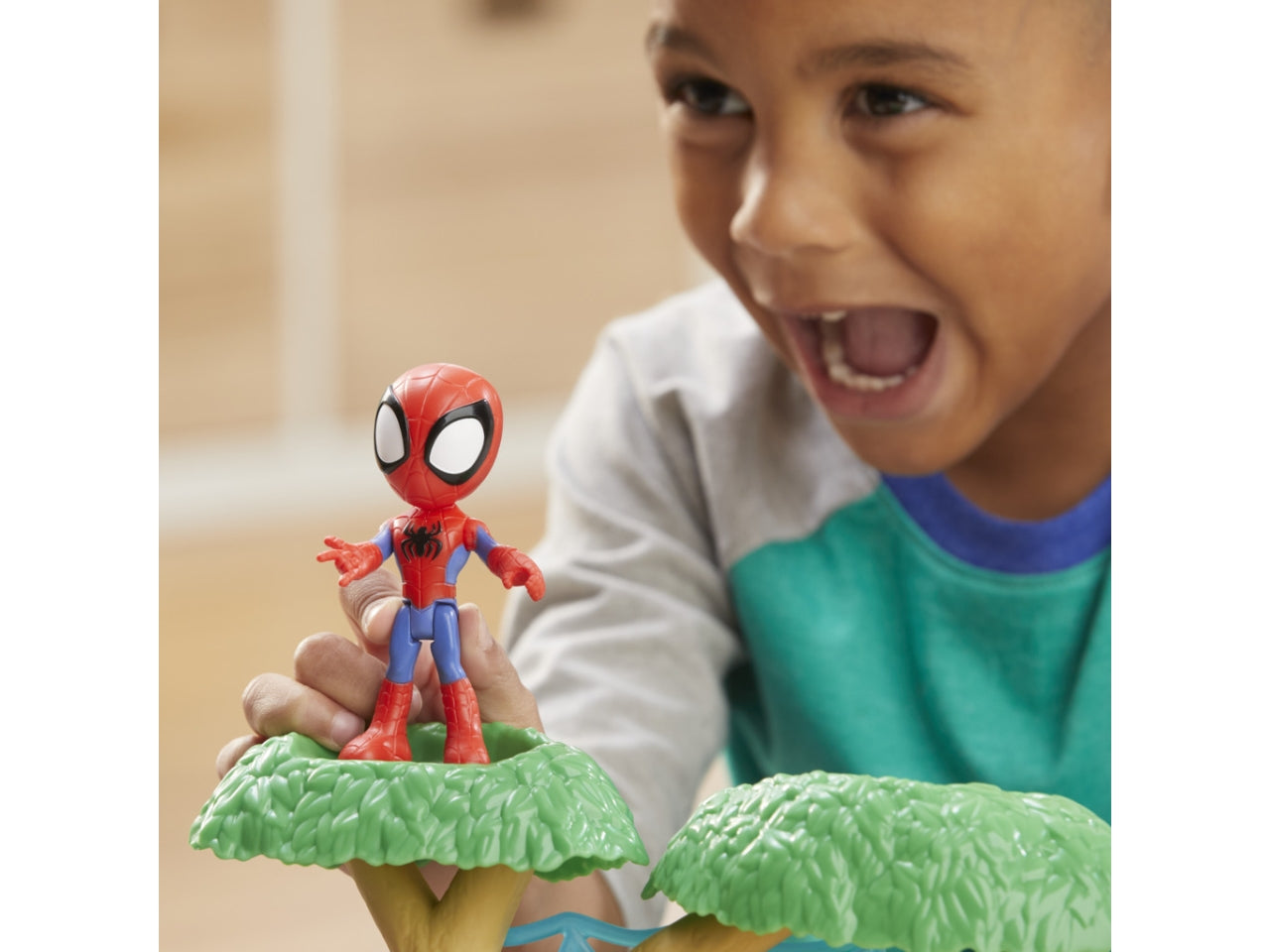 Saf spidey scene playset