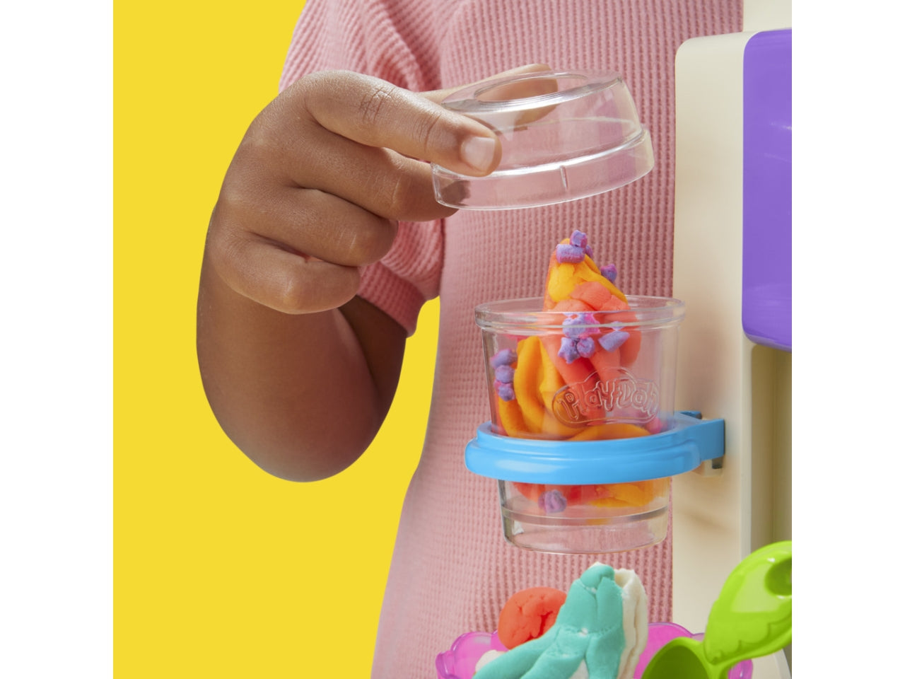 Play-doh gelateria arcobaleno, giocattolo interattivo con plastilina 3+ Hasbro