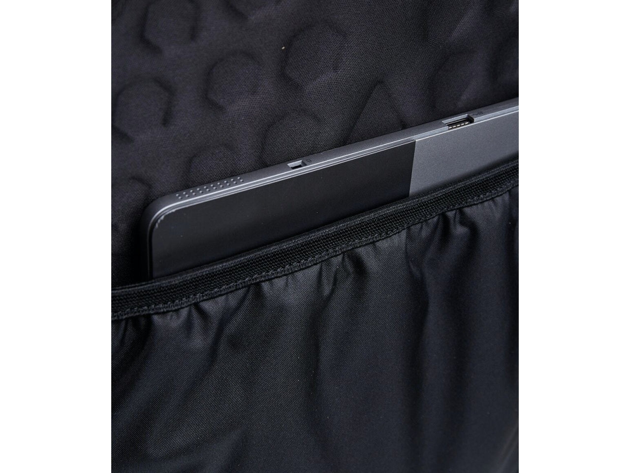 Zaino Seven estensibile Pockets con power bank incluso e USB plug, 32x44x15 cm