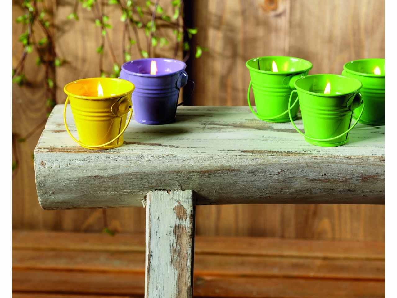 Candele alla citronella in secchiello di ferro con manico peso 7.5xh.6cm