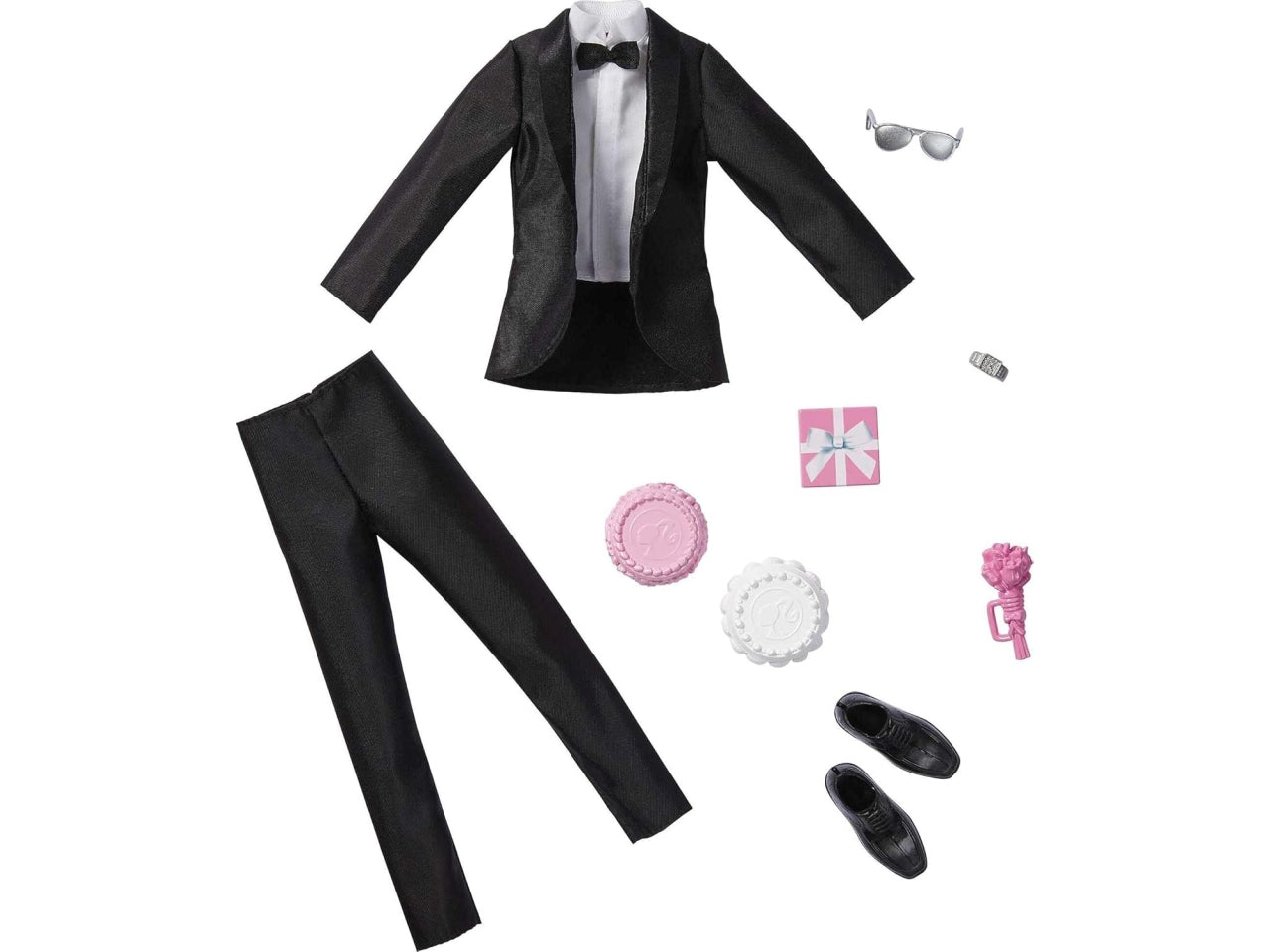 Barbie Ken Fashion 2-Pack, vestito da sposo per bambola Ken con smoking, scarpe, orologio, regalo, torta nuziale con vassoio e bouquet | Mattel