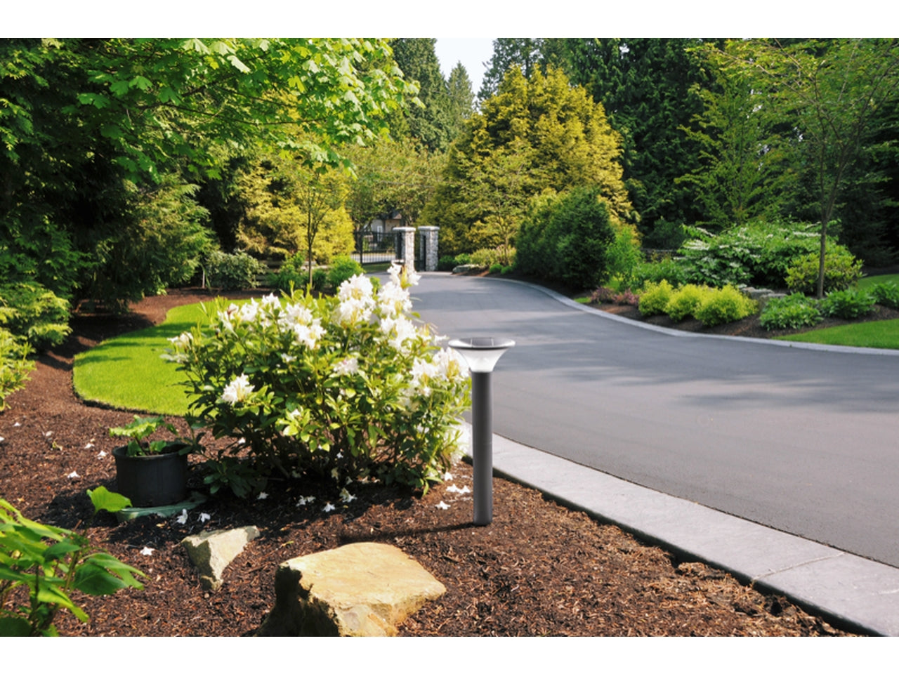 Paletto led solare 600mm potenza effettiva 2w, flusso luminoso 160lm, colore luce 3000-4000-6000k ,ip65