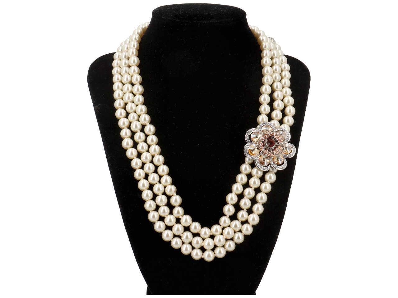 Collana perla con chiusura metallo